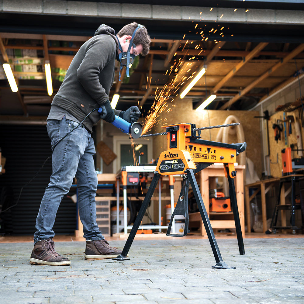 SuperJaws XL Portable Clamping System
