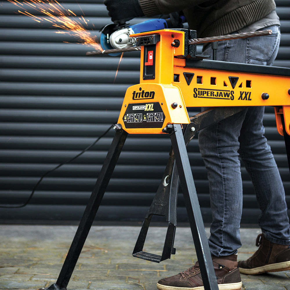 SuperJaws XL Portable Clamping System