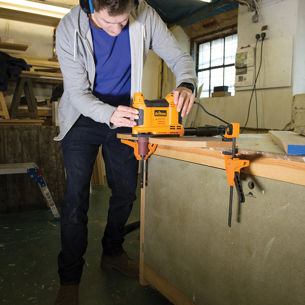 Triton TSPSP650 Levigatrice a mandrino oscillante portatile, 650 W